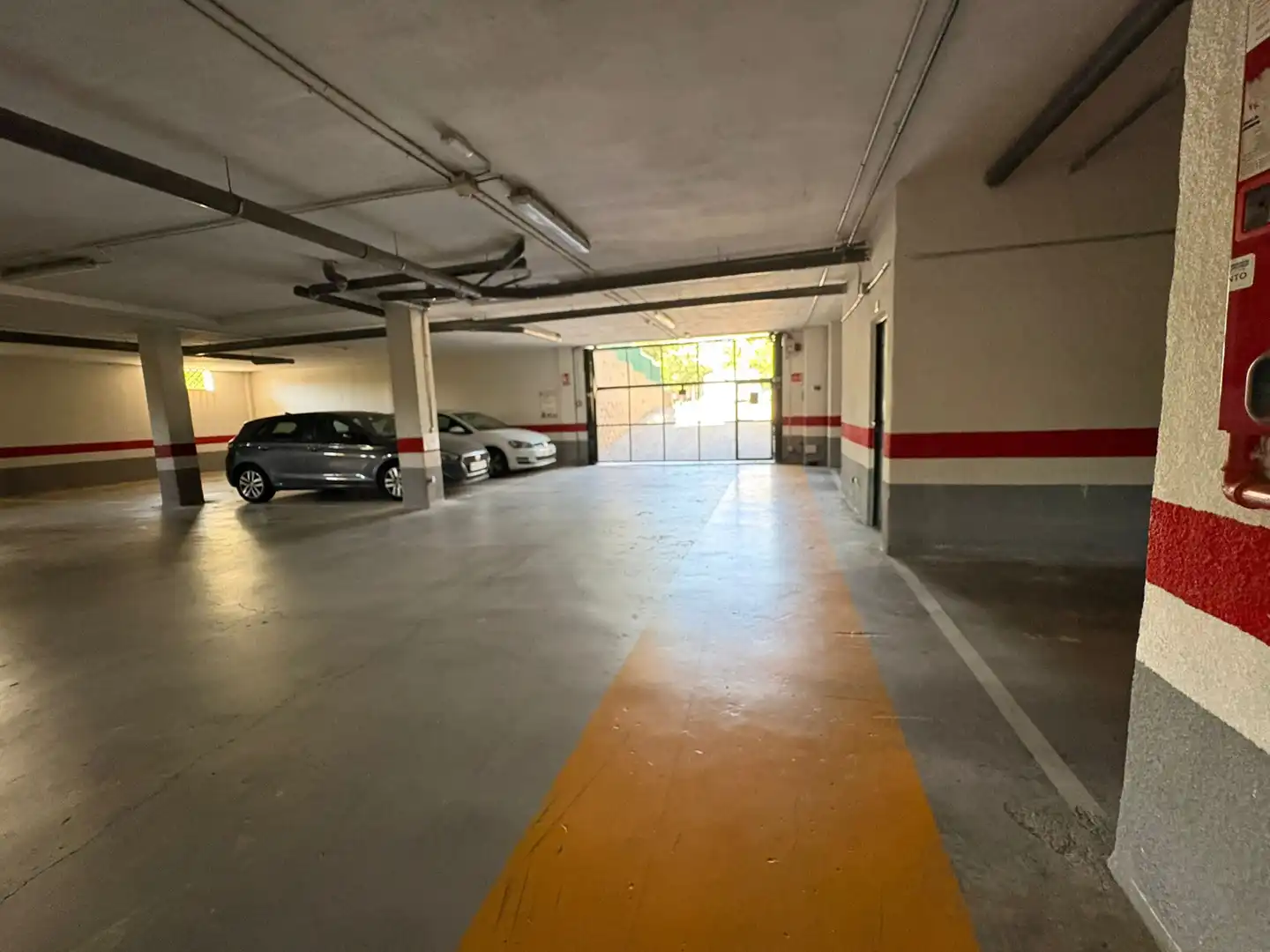 Parkplatz von Erdgeschoss zum Verkauf in Benalmádena mit Terrasse, Möbliert und Gemeinschaftspool
