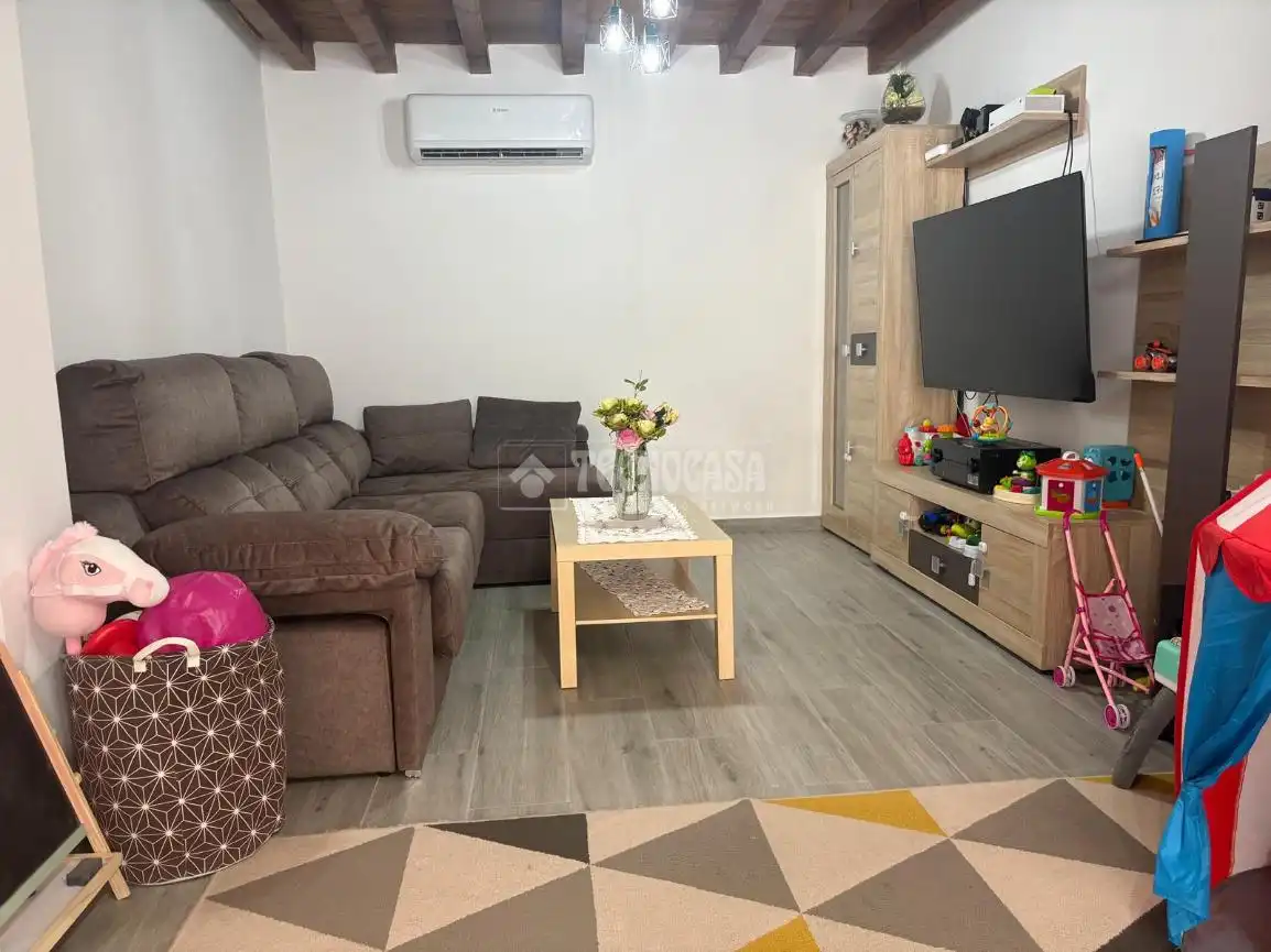 Sala de estar de Casa o chalet en venta en San Bartolomé de las Abiertas con Aire acondicionado, Calefacción y Terraza