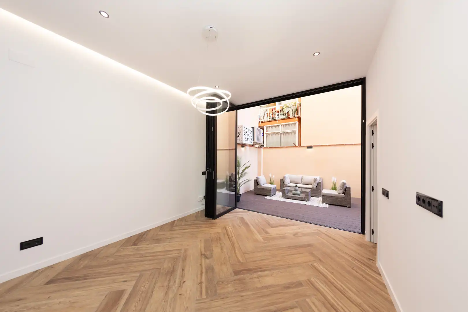 Piso en venta en Barcelona con Aire acondicionado, Calefacción y Terraza