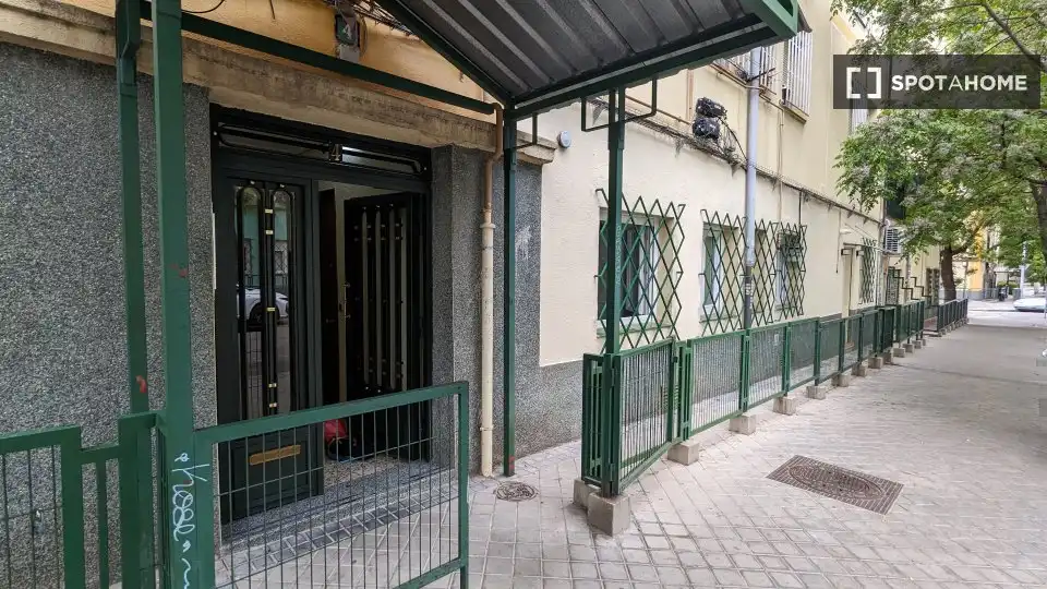 Pis de lloguer a Moscardó