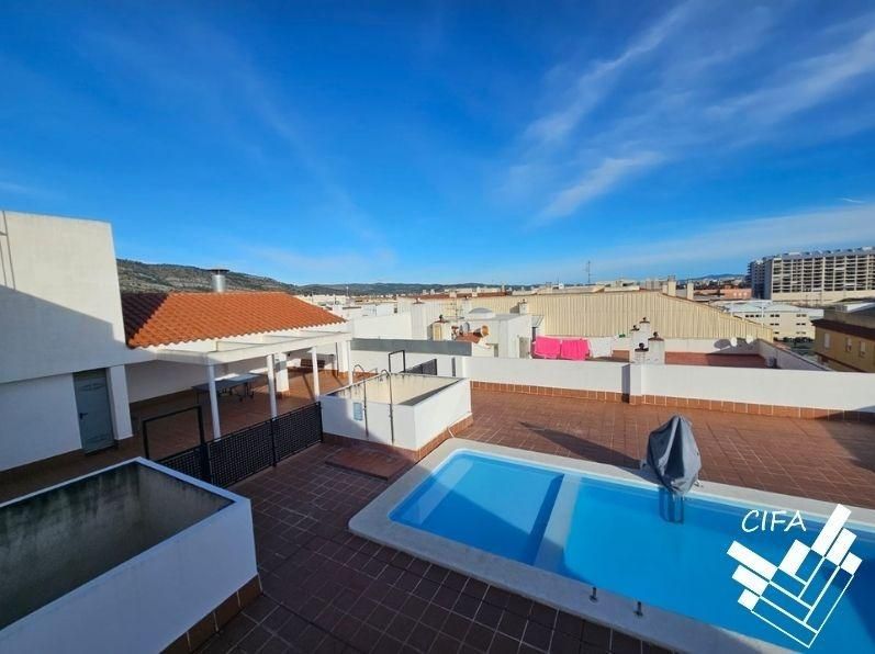 Vista exterior de Pis en venda en Oropesa del Mar / Orpesa amb Terrassa, Balcó i Piscina comunitària