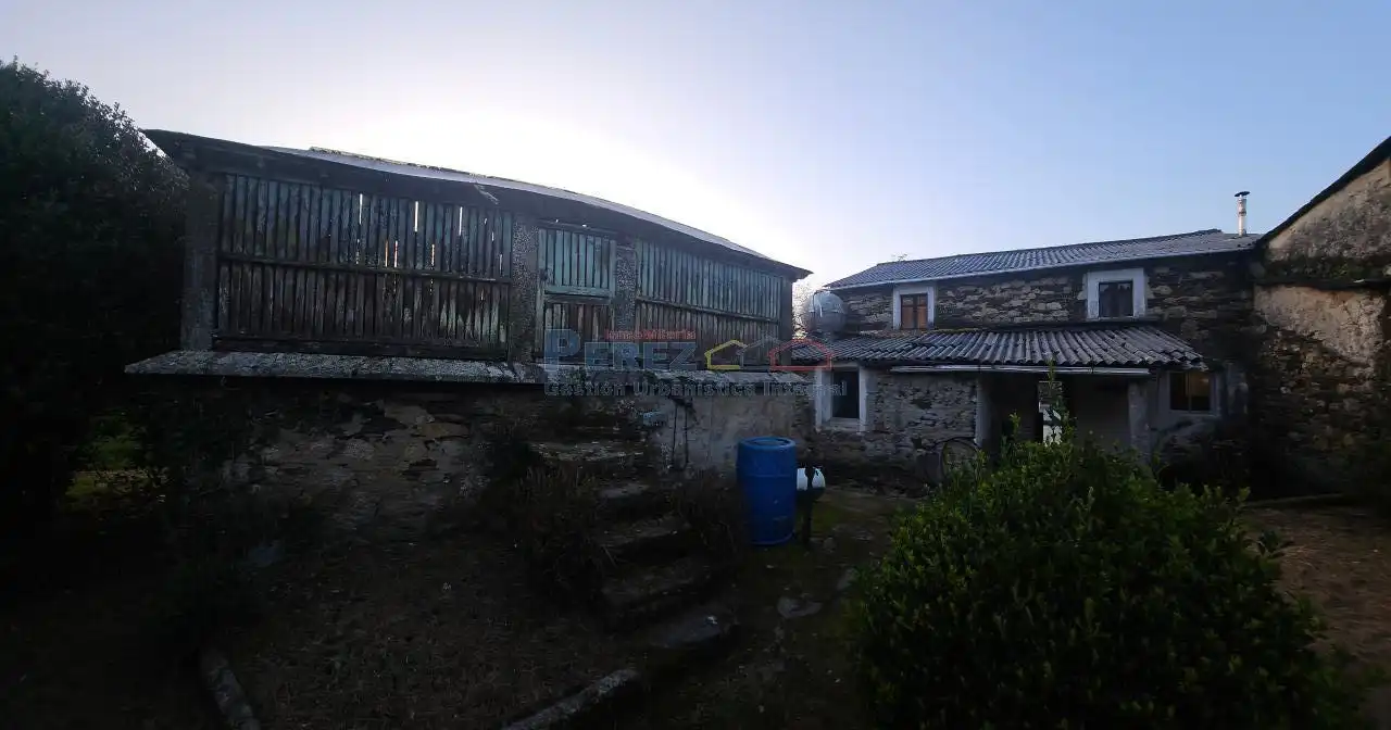 Vista exterior de Finca rústica en venta en Cabanas con Calefacción y Jardín privado