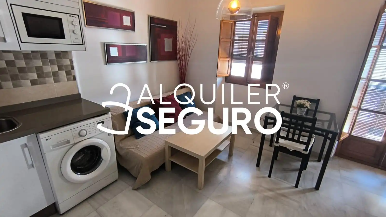 Living room of Flat for rent in Sevilla  with Air Conditioner and Furnished