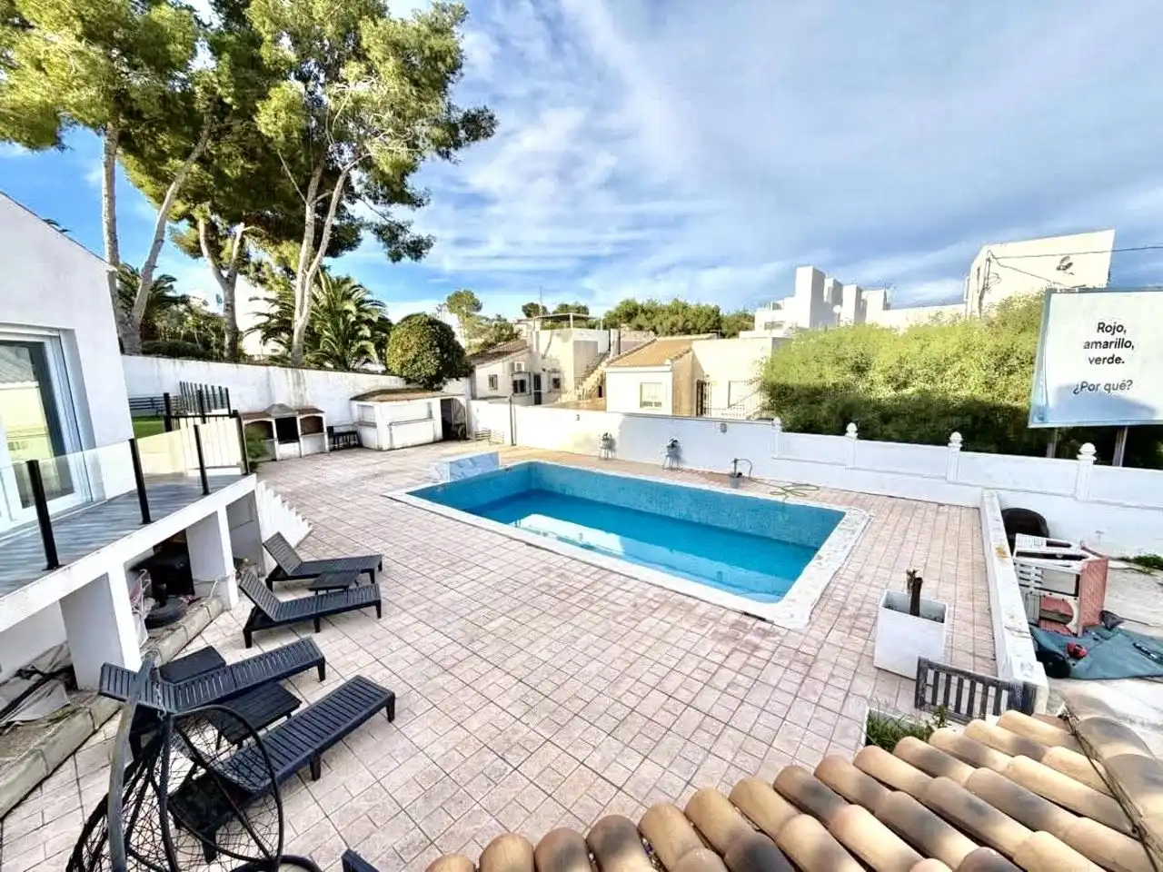 Detached house with pool for sale in Calle Calle Tramontana