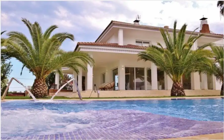 Piscina de Casa o xalet en venda en Alicante / Alacant amb Aire condicionat, Calefacció i Jardí privat