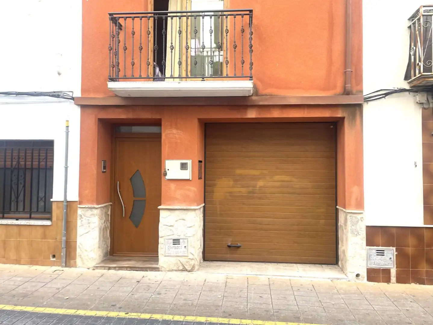 Aparcament de Casa adosada en venda en Muro de Alcoy amb Aire condicionat, Terrassa i Balcó