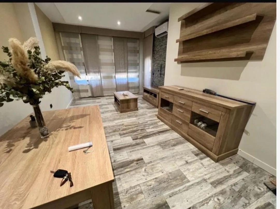 Sala d'estar de Planta baixa en venda en Tomelloso amb Aire condicionat, Terrassa i Traster