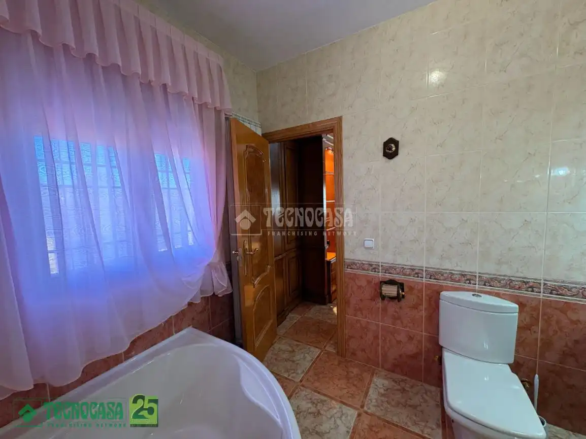 Baño de Casa o chalet en venta en Dosbarrios con Calefacción