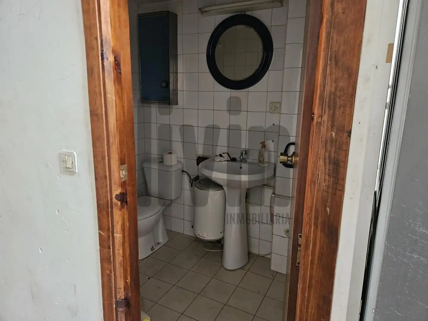 Badezimmer von Geschaftsraum zur Miete in Jaén
