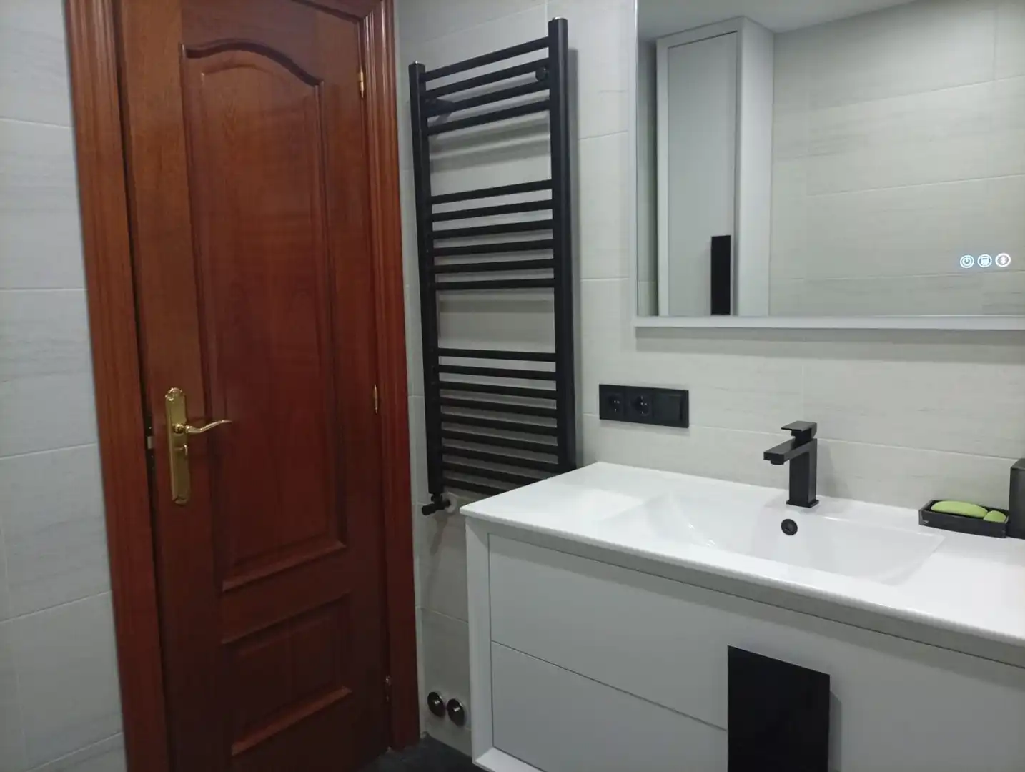 Baño de Piso de alquiler en Valladolid con Calefacción