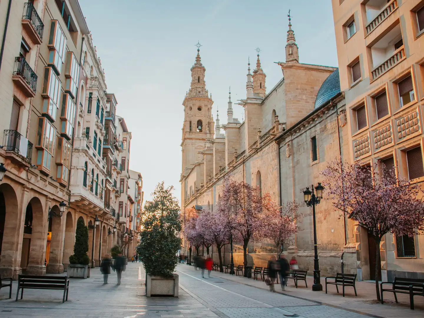 Gebäude zur Miete in Calle Enrique de la Riva, Ortigosa de Cameros