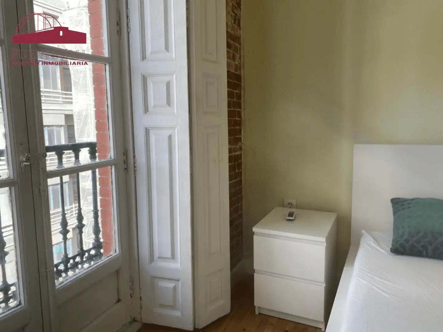 Bedroom of Flat for rent in Valladolid  with Air Conditioner, Heating and Furnished