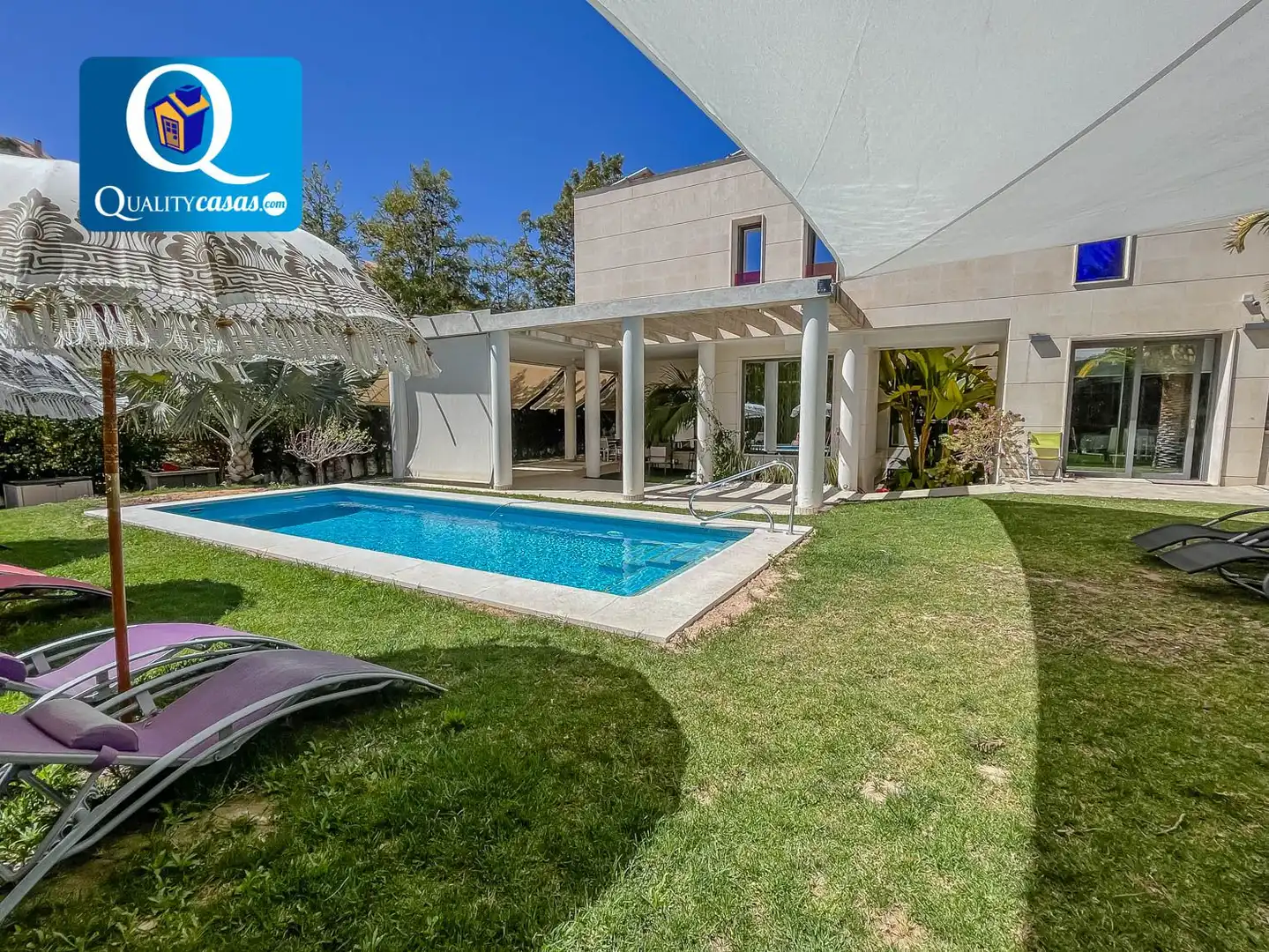 Piscina de Casa o xalet en venda en Alicante / Alacant amb Aire condicionat, Calefacció i Terrassa
