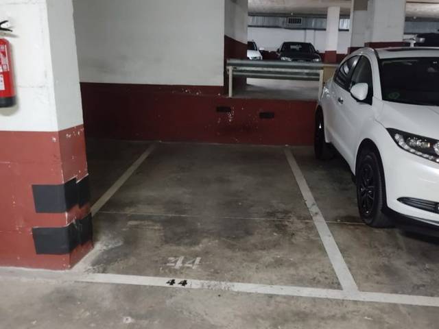 Garaje en Alquiler en Carrer de la Ciutat d'Elx, 10 en La Sagrera