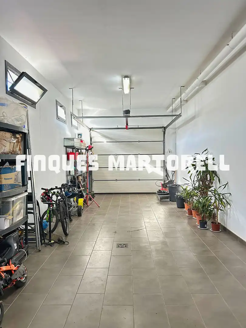 Parking of Houses for sale in Santa Coloma de Farners  with Air Conditioner, Heating and Private garden
