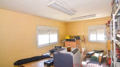 Foto 2 von Fabrikhallen zum Verkauf in Vilablareix, Barri dels Escriptors, Salt