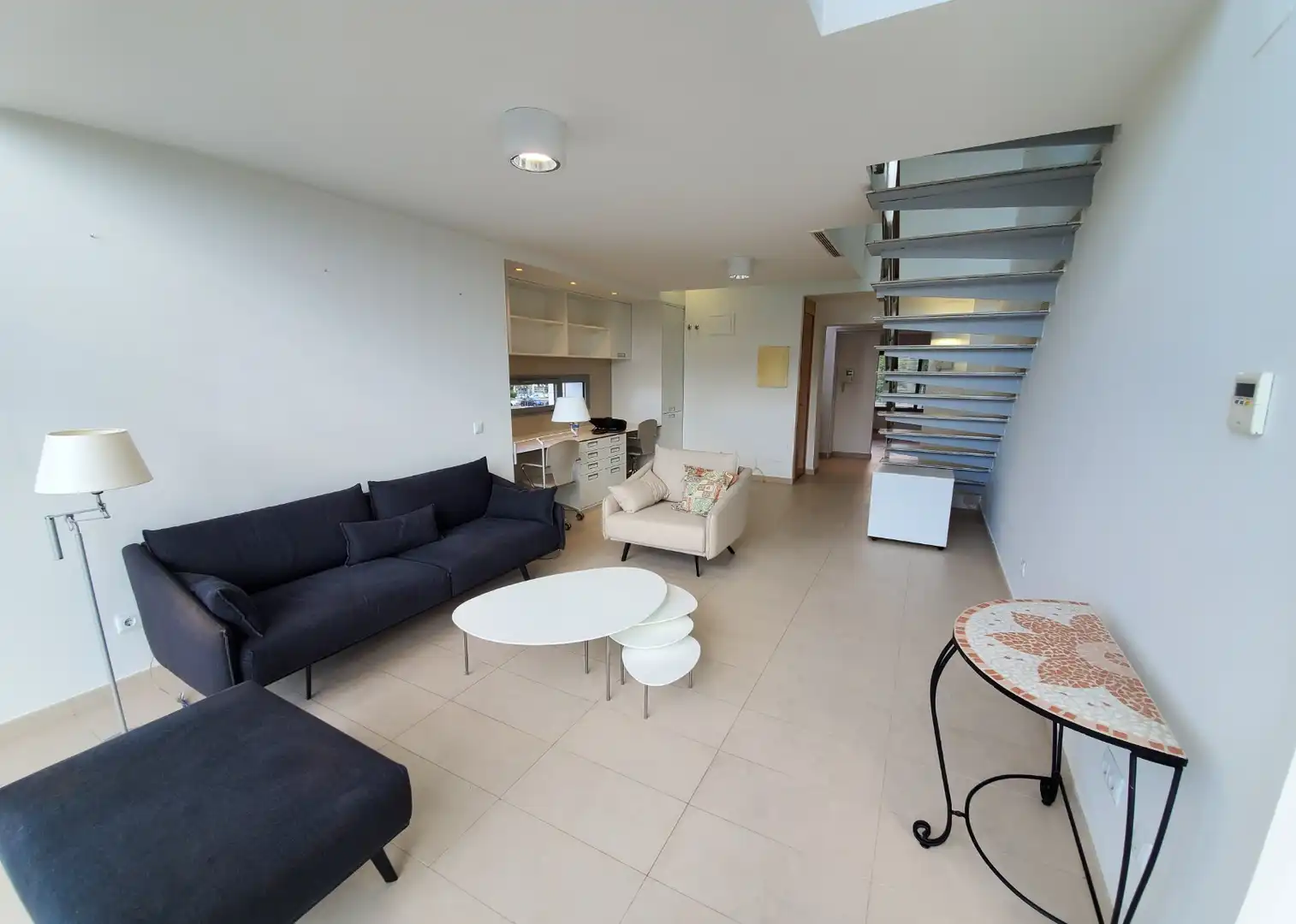 Sala de estar de Dúplex en venta en San Sebastián de los Reyes con Aire acondicionado, Calefacción y Terraza