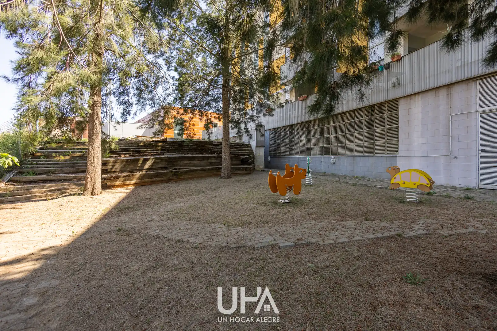 Vista exterior de Piso en venta en Gavà con Aire acondicionado, Calefacción y Parquet