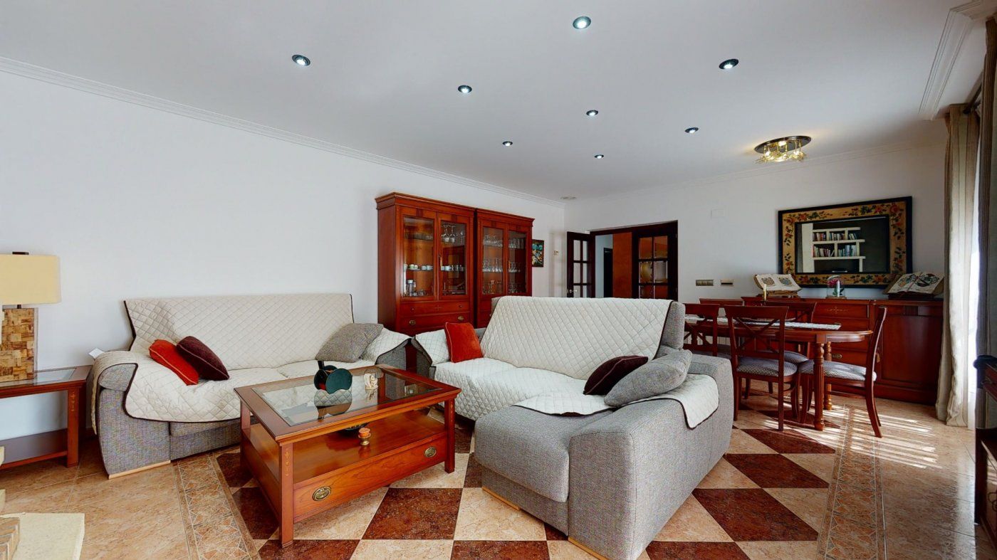 Living room of House or chalet for sale in Elche / Elx  with Air Conditioner, Heating and Private garden