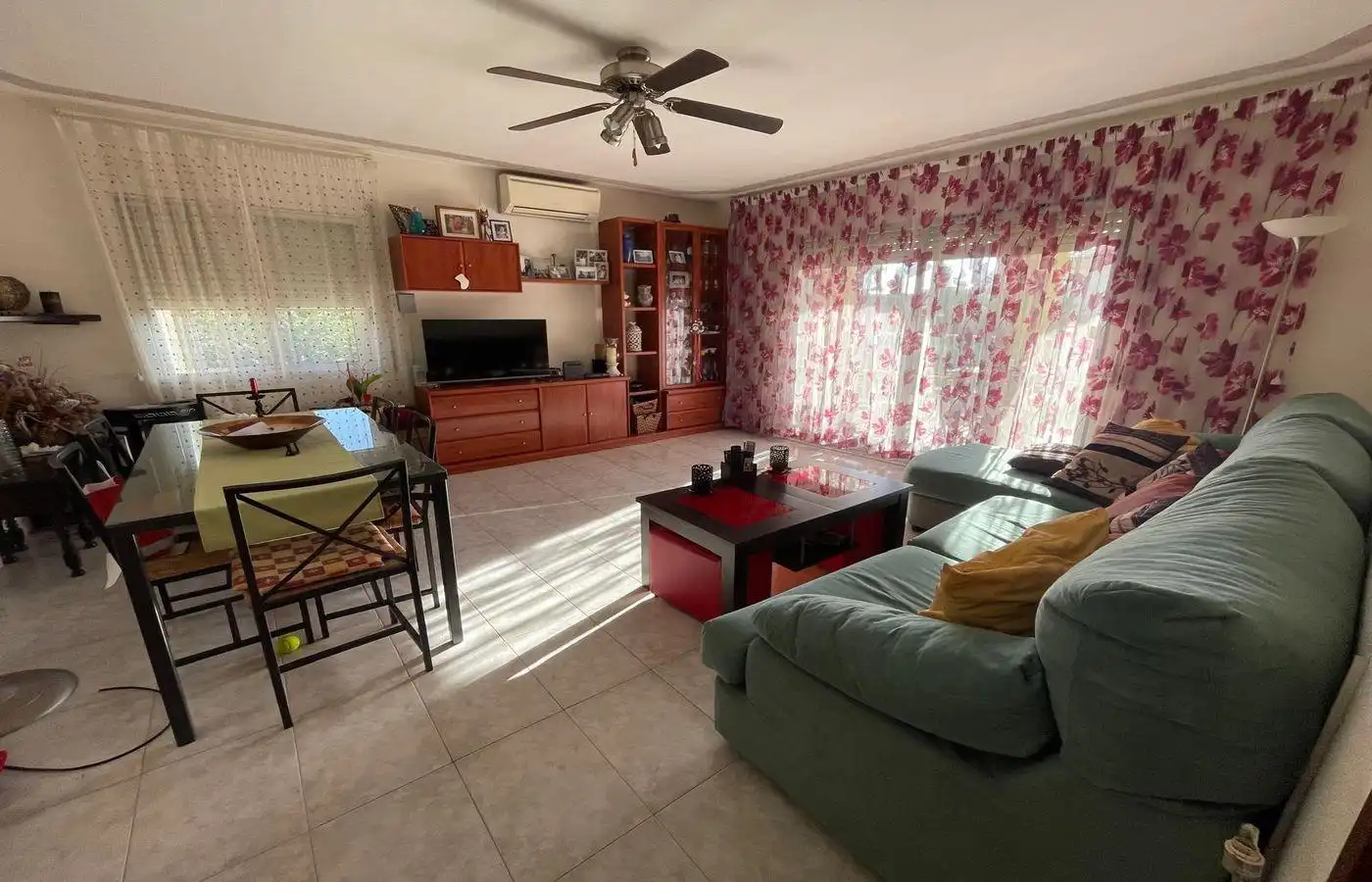 Sala d'estar de Dúplex en venda en Alcanar amb Aire condicionat, Calefacció i Jardí privat