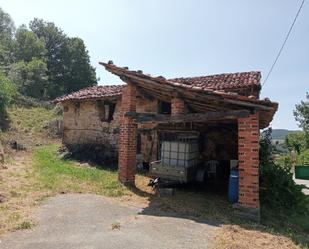 Vista exterior de Casa o xalet en venda en Cangas de Onís amb Jardí privat