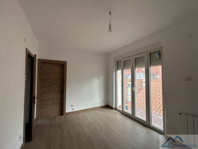 Piso en Alquiler en SUBIDA GURUGU en Puerto Chico