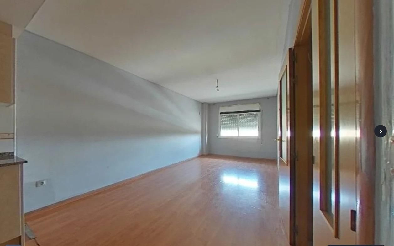 Bedroom of Flat for sale in Torrefarrera  with Parquet flooring