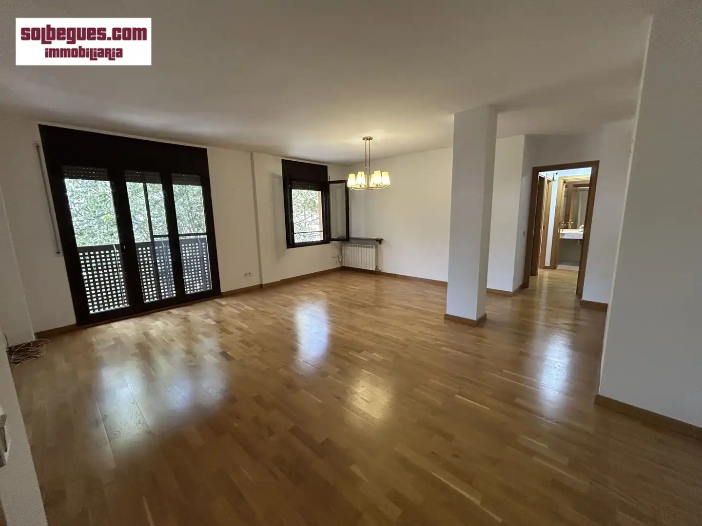 Sala de estar de Dúplex en venta en Begues con Calefacción, Terraza y Trastero