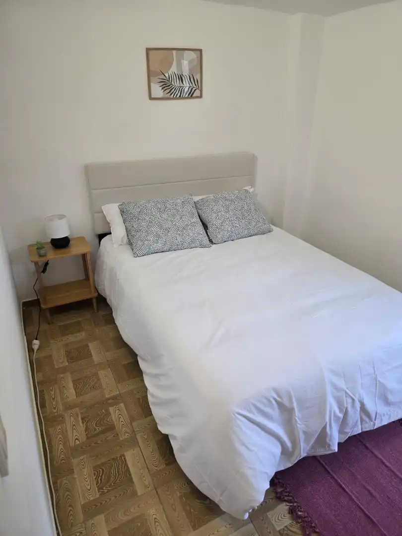 Habitación de Casa adosada de alquiler en Los Arcos con Aire acondicionado, Calefacción y Parquet