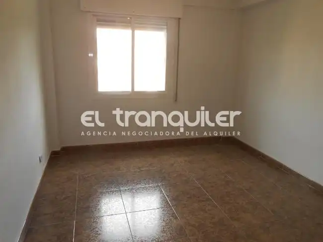 Schlafzimmer von Wohnung zur Miete in Madrid mit Terrasse