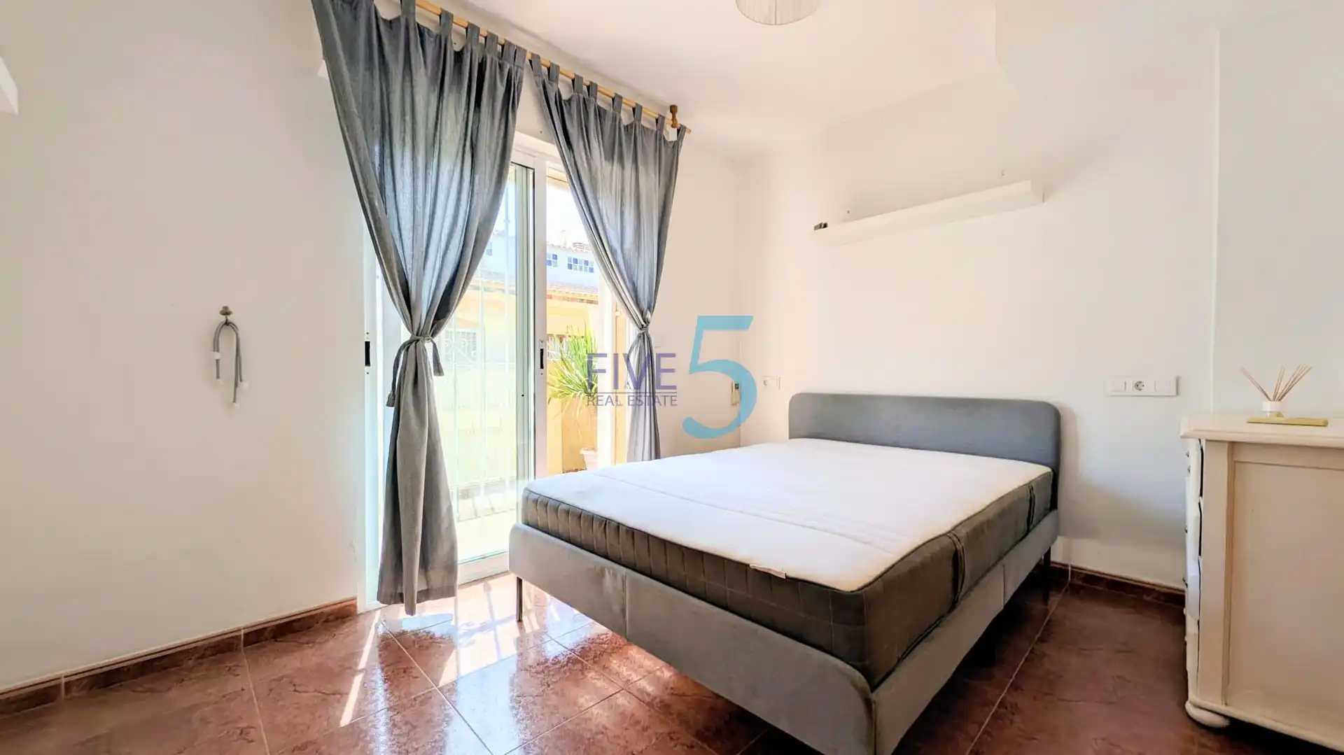 Bedroom of Detached homes for sale in Orihuela  with Air Conditioner, Terrace and Storage room
