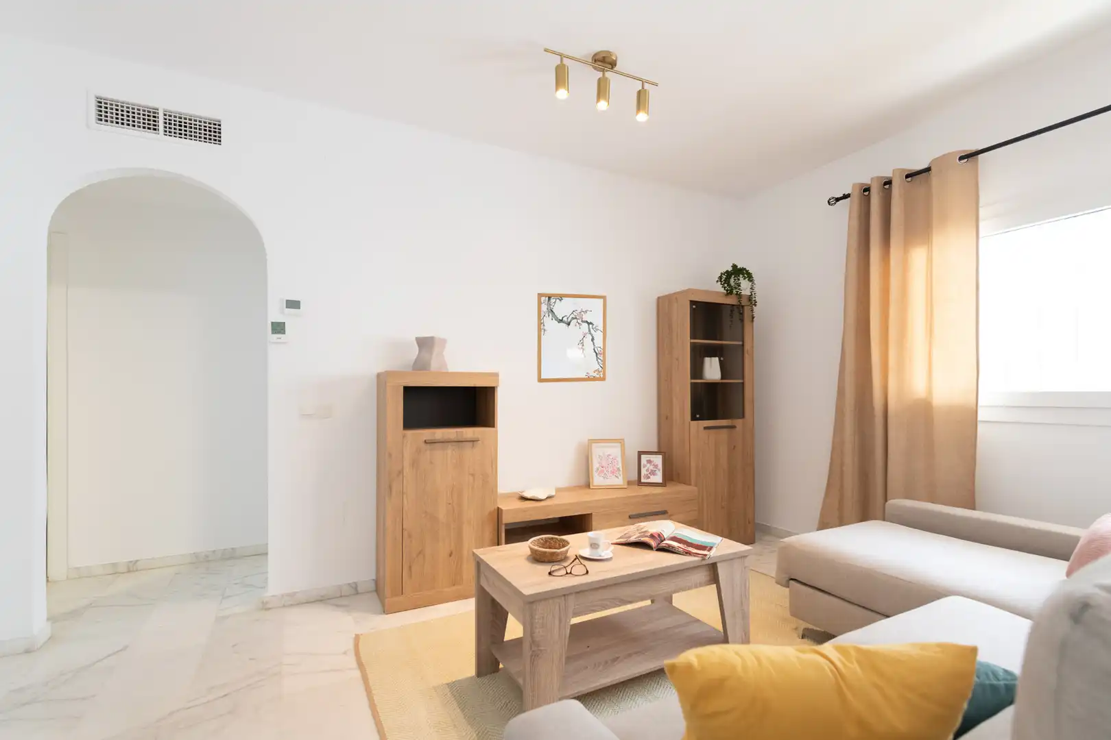 Sala de estar de Piso en venta en Estepona con Amueblado, Lavadora y Microondas