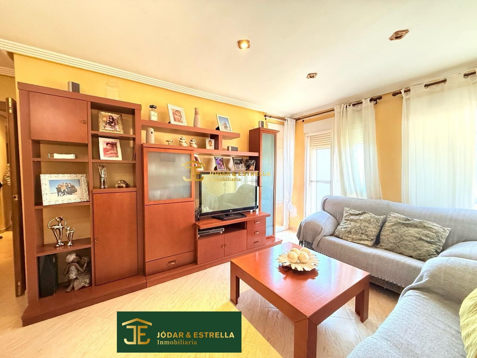 Living room of Flat for sale in Lorca  with Air Conditioner, Heating and Storage room