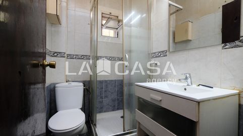 Foto 3 de Planta baja en venta en El Turó de la Peira, Barcelona Capital
