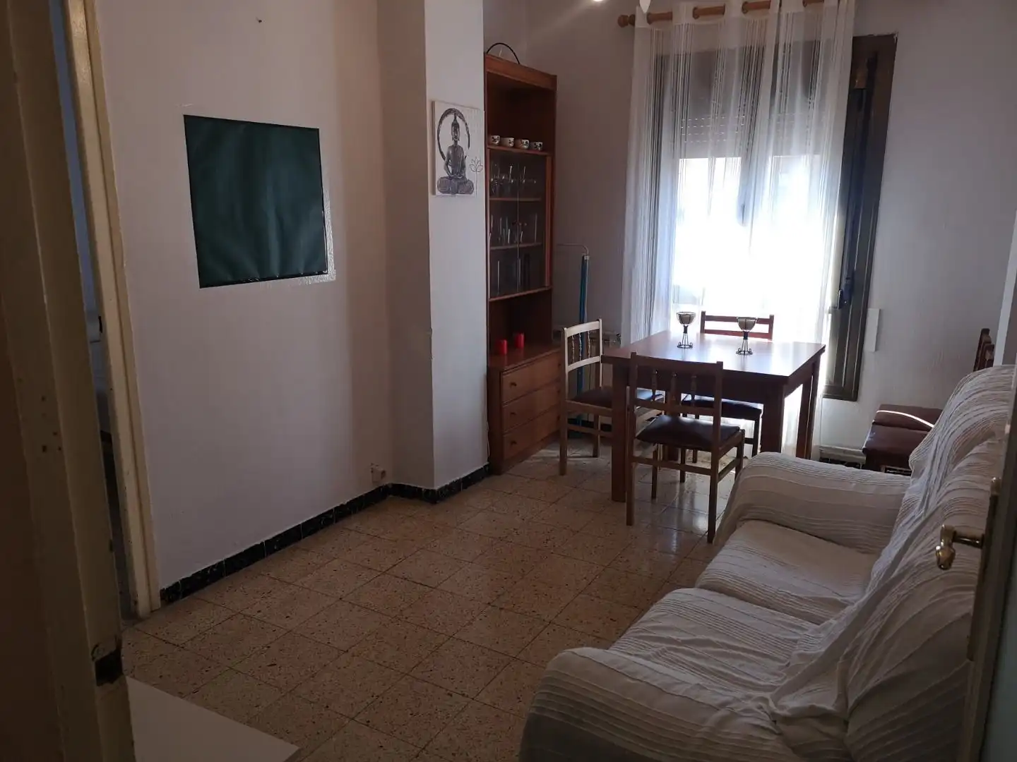 Wohnung zur Miete in N/A, Instituts - Universitat