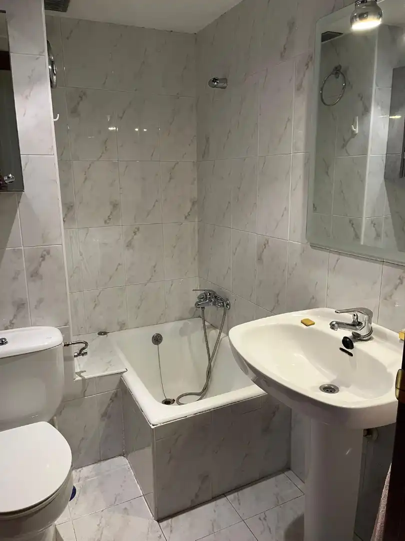 Piso en venta en Calle de Luis Bermejo, 6, Romareda