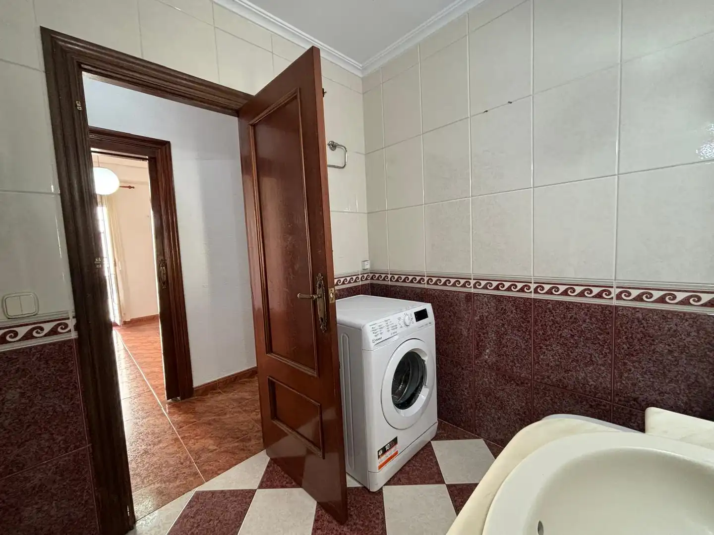 Badezimmer von Wohnung zur Miete in Valencia mit Klimaanlage, Möbliert und Waschmaschine