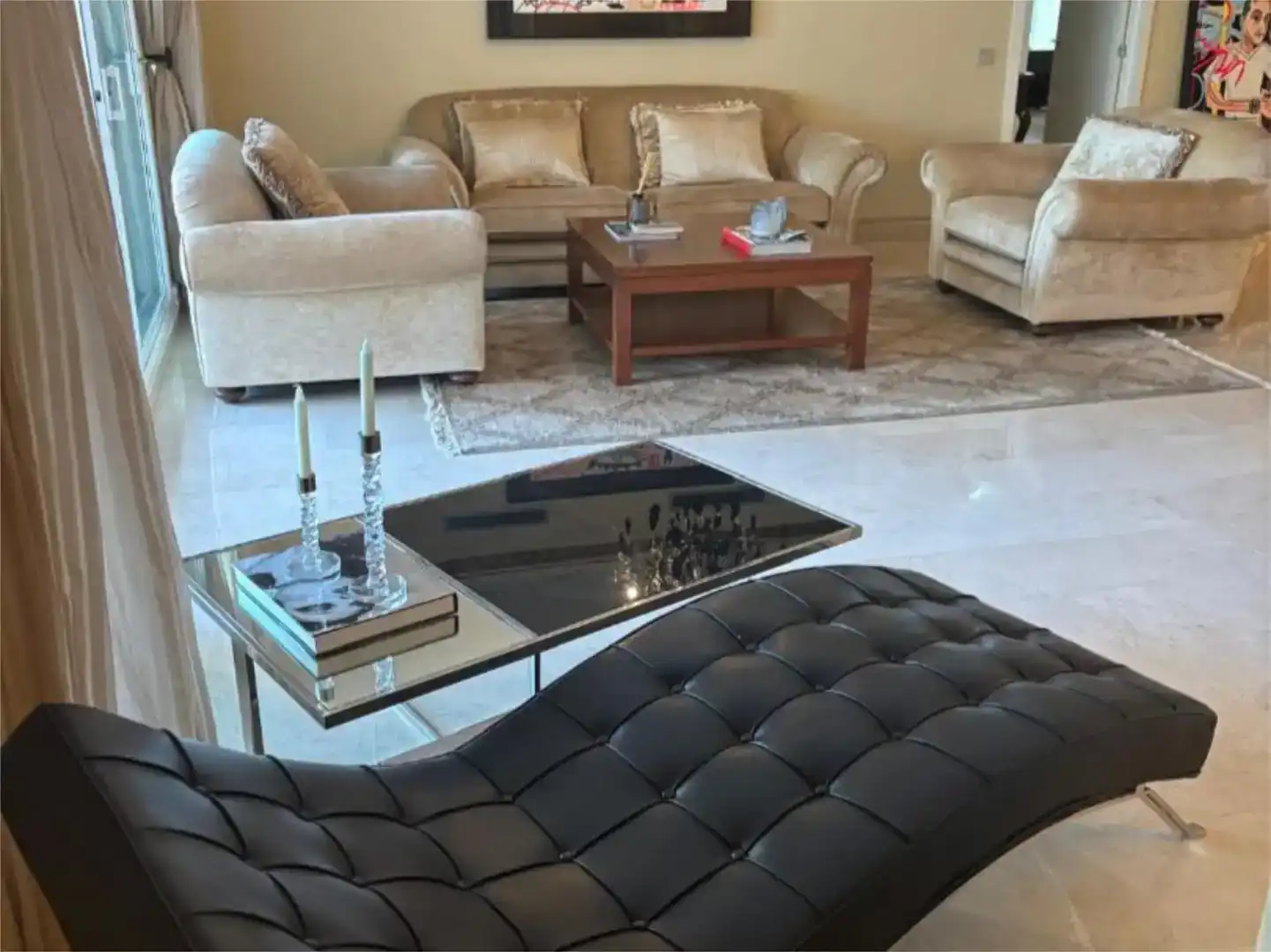 Wohnzimmer von Wohnung zur Miete in Marbella mit Klimaanlage, Schwimmbad und Balkon