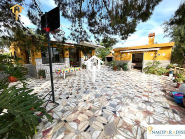 Haus mit Garten zum Verkauf in Carrer santa anna