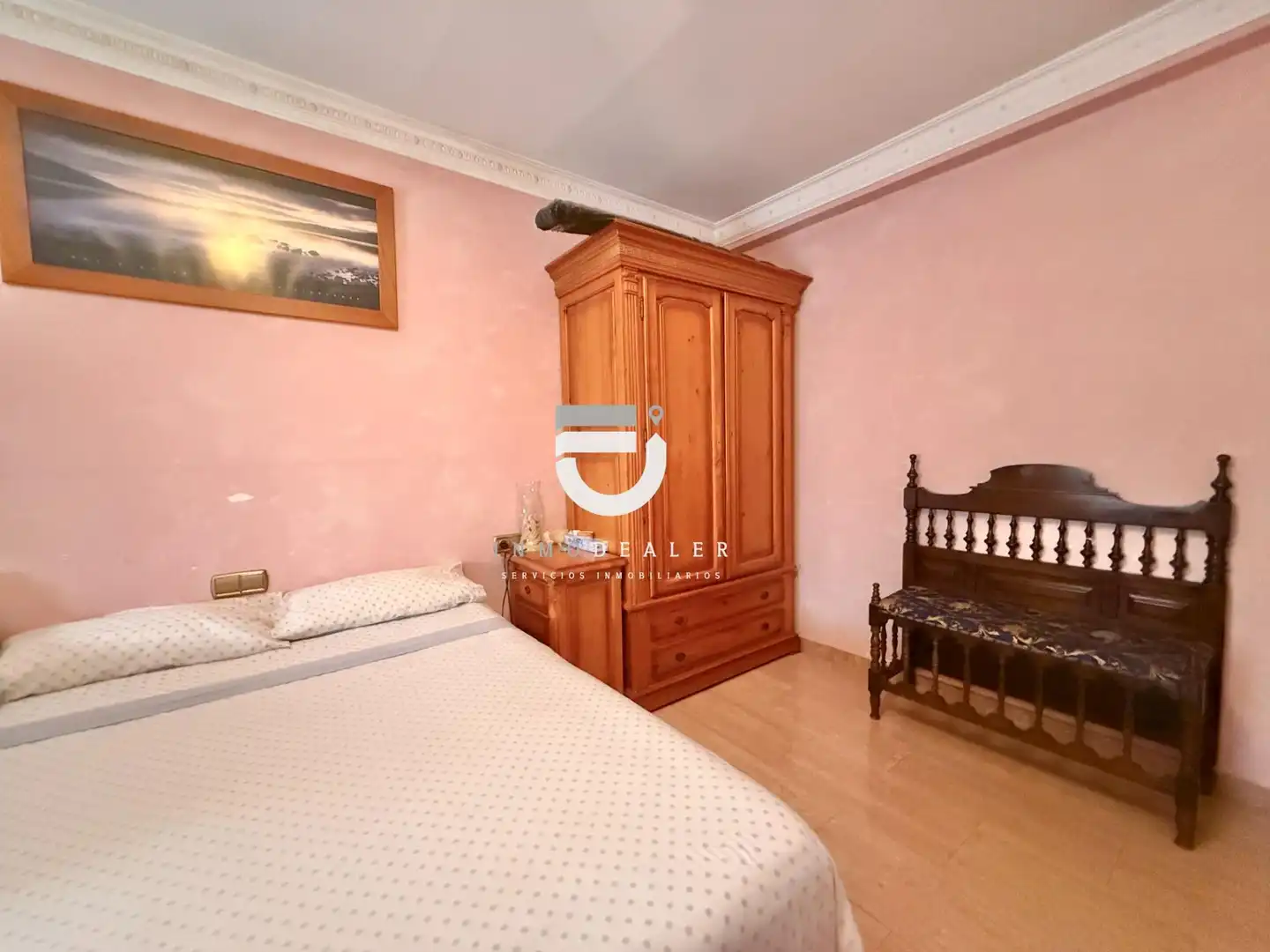 Dormitori de Casa o xalet en venda en Oliva amb Aire condicionat, Terrassa i Piscina