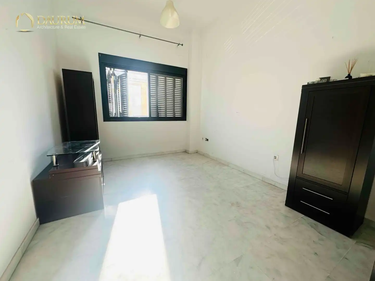 Bedroom of Flat for sale in Sevilla  with Air Conditioner, Heating and Terrace
