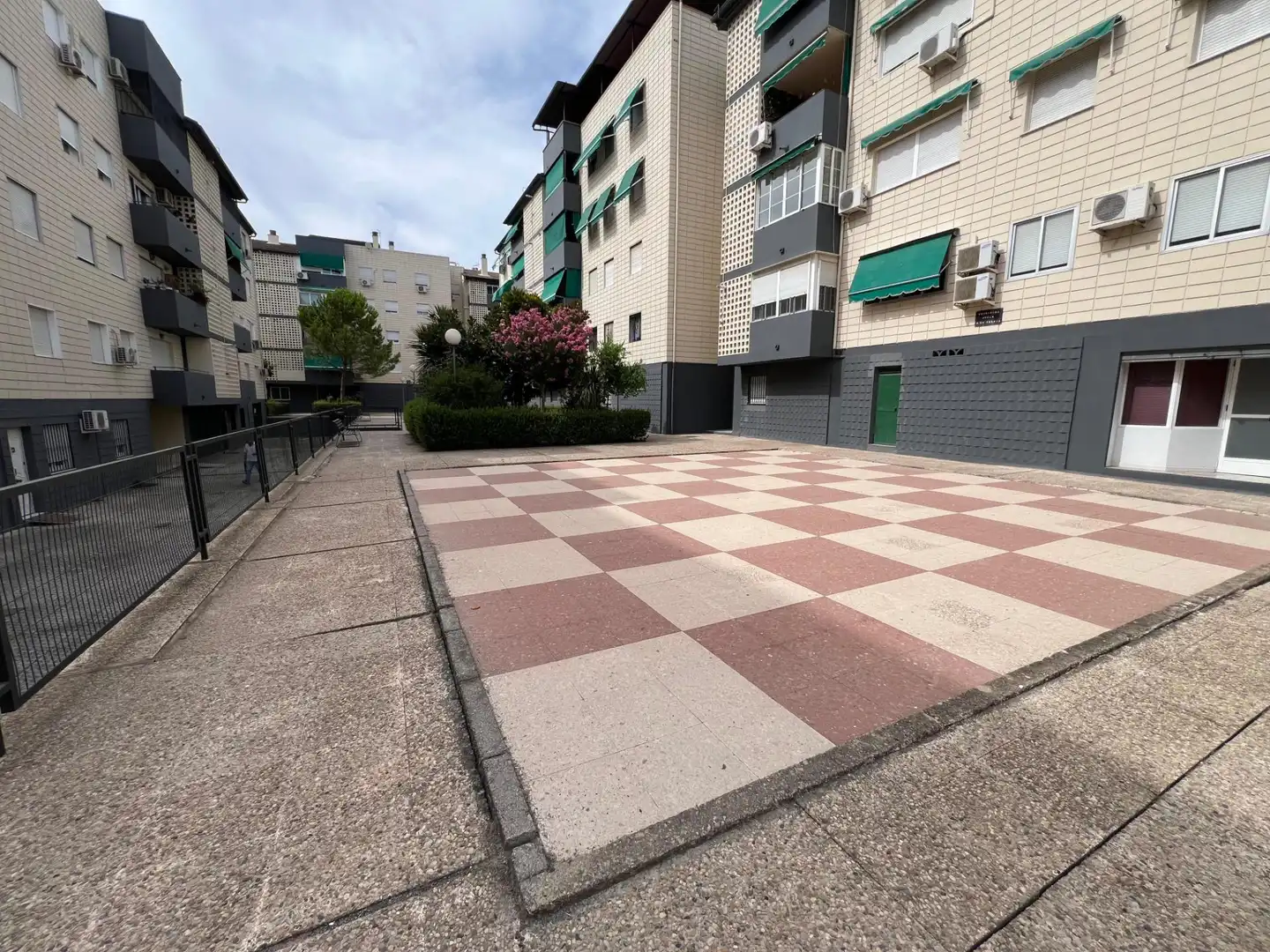 Exterior view of Commercial properties for sale in Maracena  with Air Conditioner and Furnished
