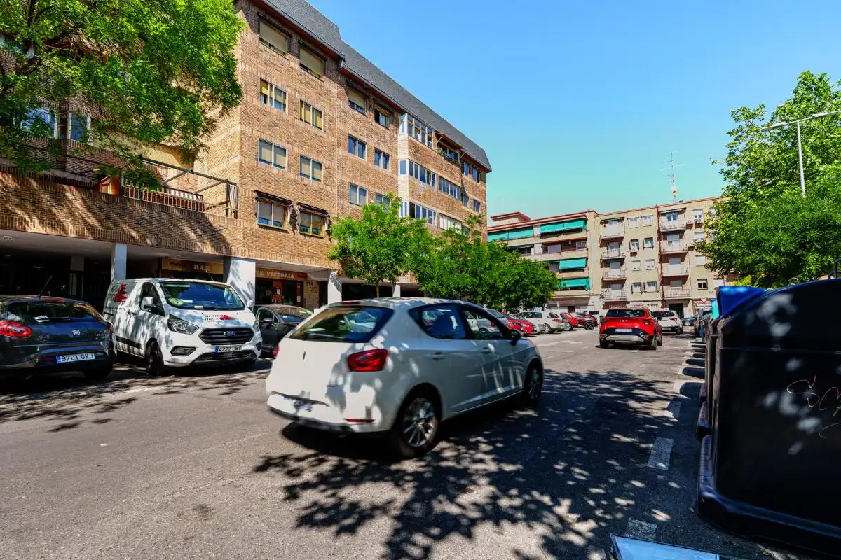 Exterior view of Flat for sale in Madrid  with Heating, Terrace and Balcony