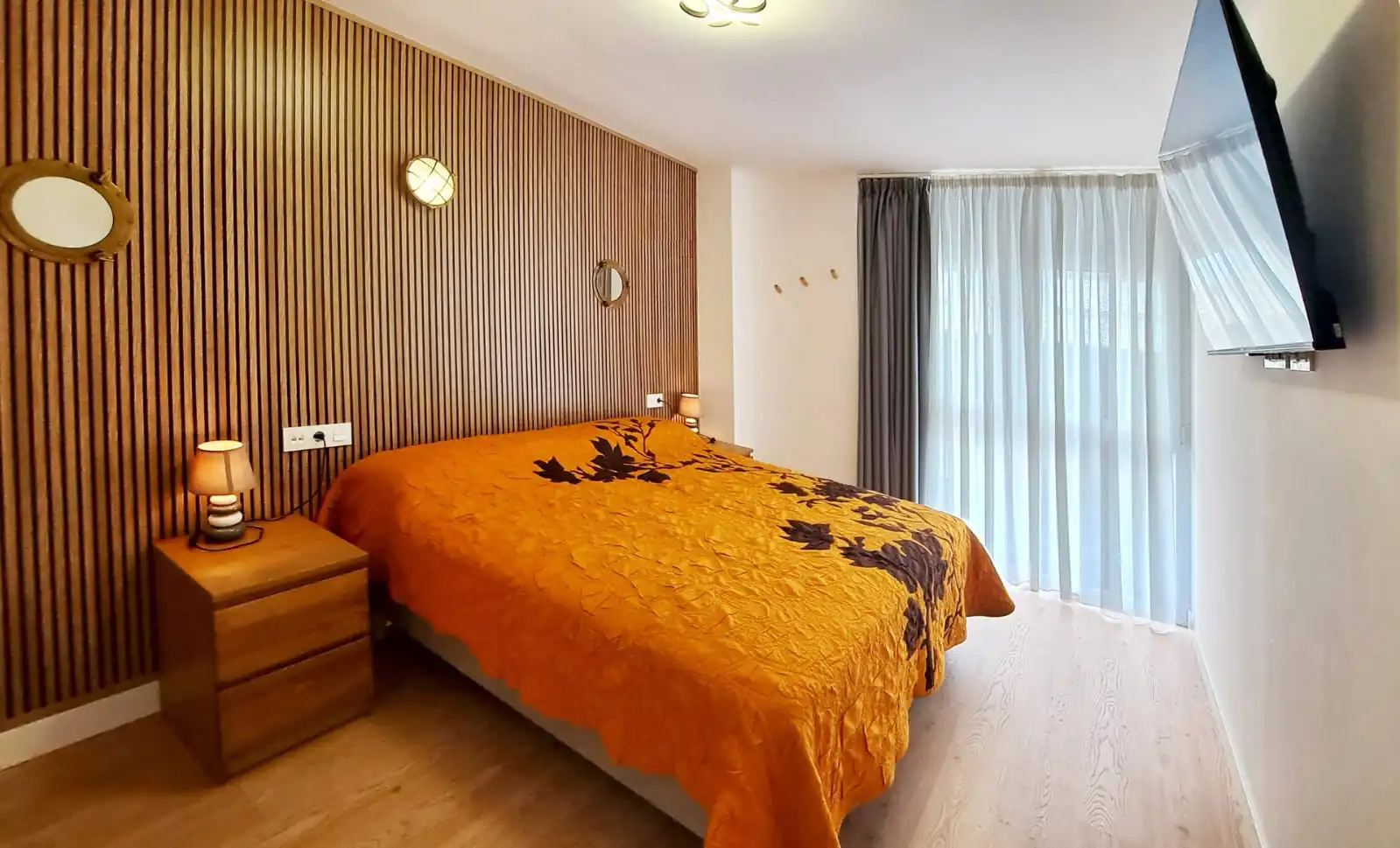 Bedroom of Flat for rent in Huelva  with Air Conditioner, Heating and Furnished