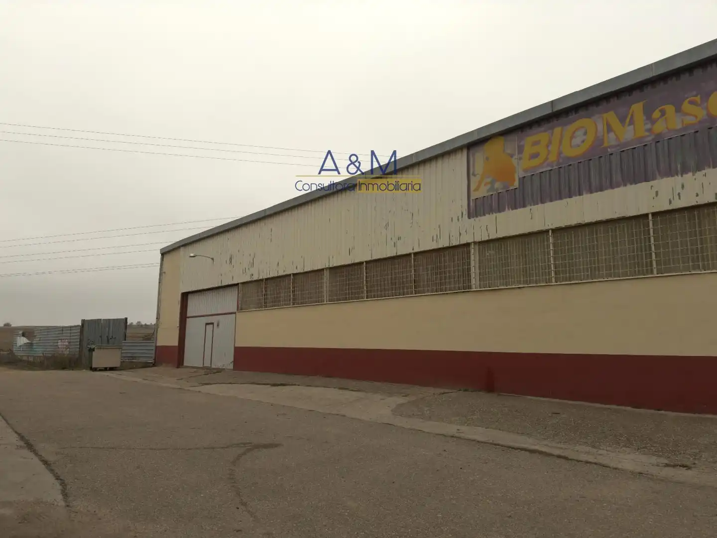 Vista exterior de Nau industrial en venda en Zaratán amb Calefacció