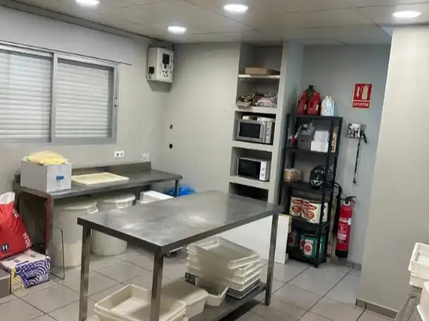 Local commercial à louer à Avda país valenciano 51, imagen 7