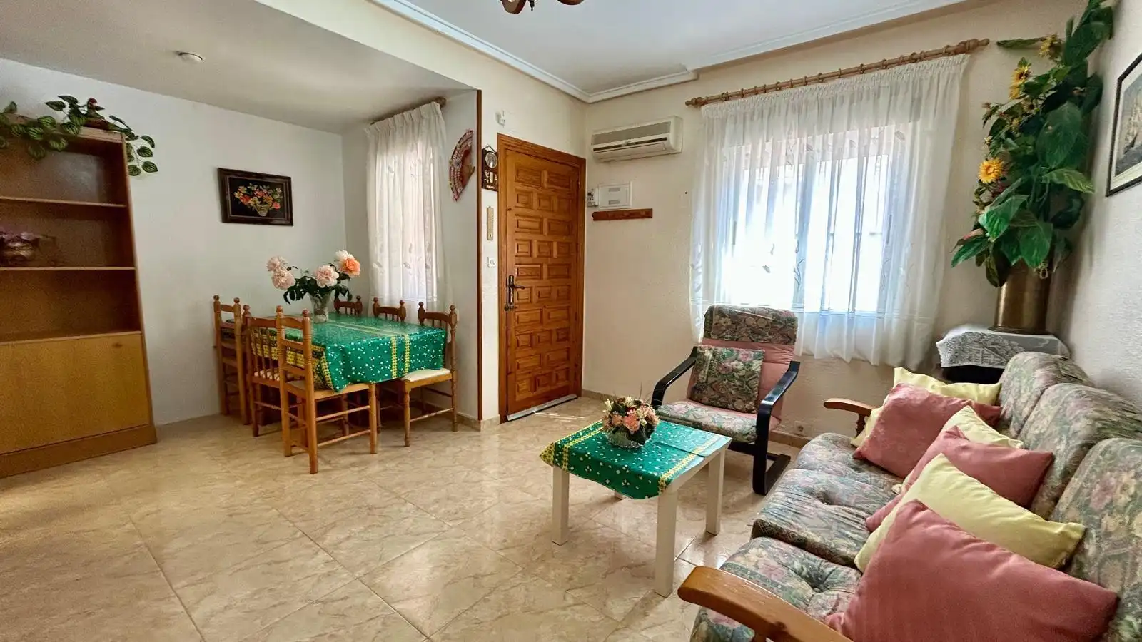 Living room of Detached homes for sale in Santa Pola  with Air Conditioner, Heating and Terrace