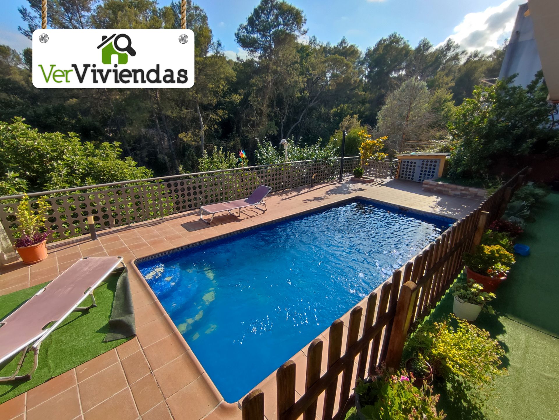 Piscina de Casa o xalet en venda en Corbera de Llobregat amb Calefacció, Jardí privat i Terrassa