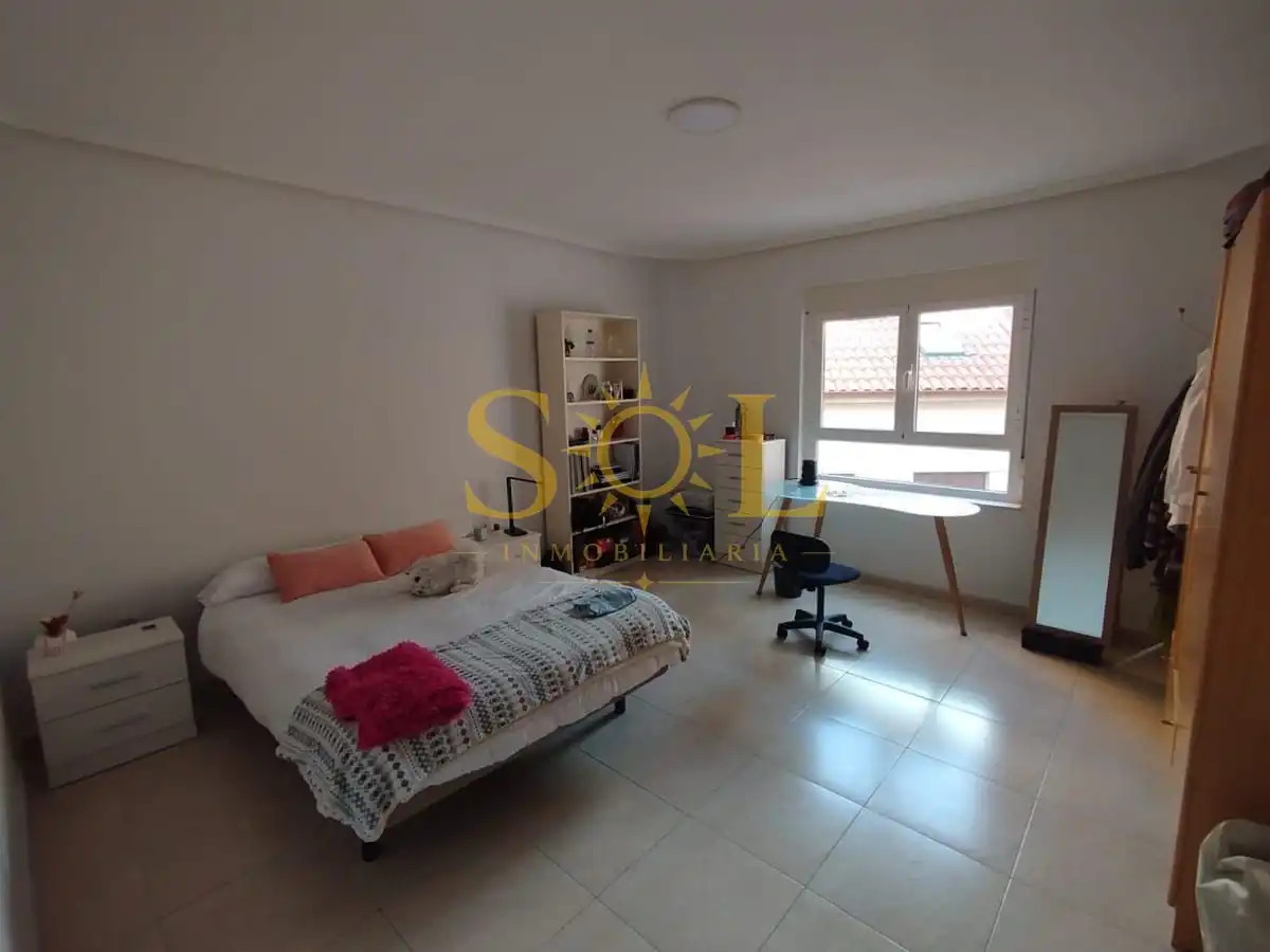 Bedroom of Study for rent in León Capital   with Heating, Parquet flooring and Furnished