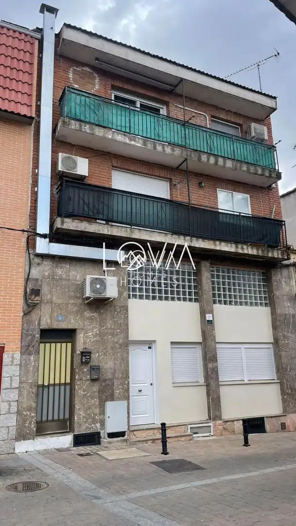 Vista exterior de Pis en venda en Pelayos de la Presa amb Terrassa